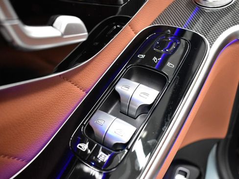 Certified 2025 Mercedes-Benz S 580 4MATIC Sedan image 18