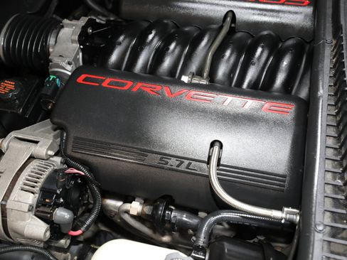 Used 2001 Chevrolet Corvette Convertible w/ Preferred Equipment Group2 RWD image 67