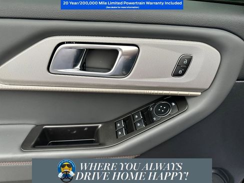 New 2026 Ford Explorer Active image 11