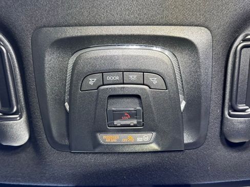 Certified 2023 Toyota Corolla SE image 36