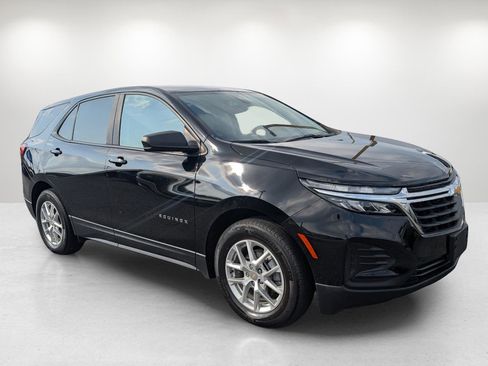 Used 2023 Chevrolet Equinox LS w/ LPO, Cargo Package image 3