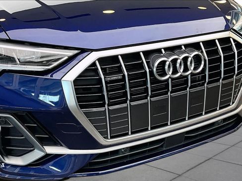 Certified 2024 Audi Q3 2.0T Premium w/ Convenience Package AWD/4WD image 32