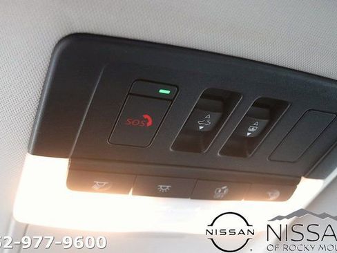 New 2026 Nissan Pathfinder SL w/ SL Premium Package AWD/4WD image 32