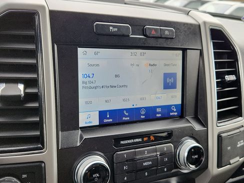 Used 2019 Ford F150 Lariat w/ Equipment Group 502A Luxury AWD/4WD image 15