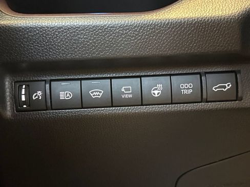 Used 2023 Toyota RAV4 Limited AWD/4WD image 26