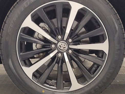 Used 2021 Toyota Highlander XSE image 31