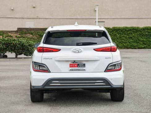 Used 2023 Hyundai Kona Limited w/ Cargo Package FWD image 8