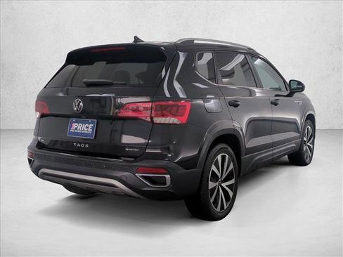 Used 2022 Volkswagen Taos SE AWD/4WD image 5