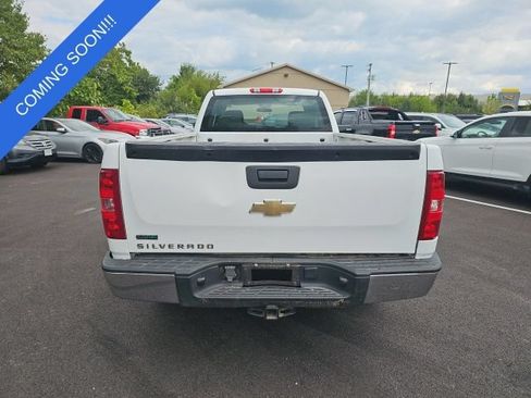 Used 2011 Chevrolet Silverado 1500 W/T RWD image 2