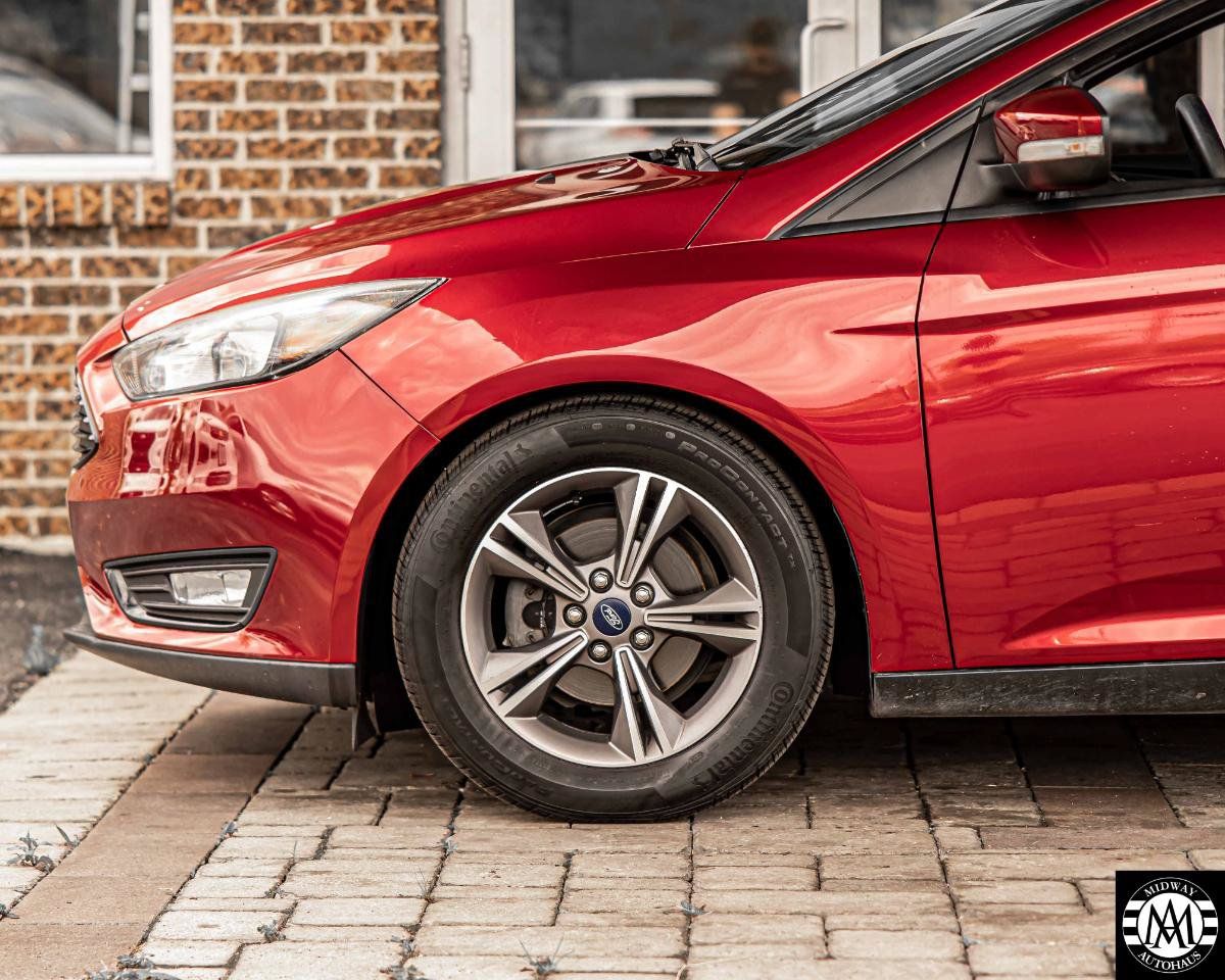Used 2017 Ford Focus SE FWD image 8