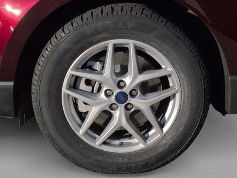 Used 2022 Ford Edge SEL w/ Convenience Package image 9