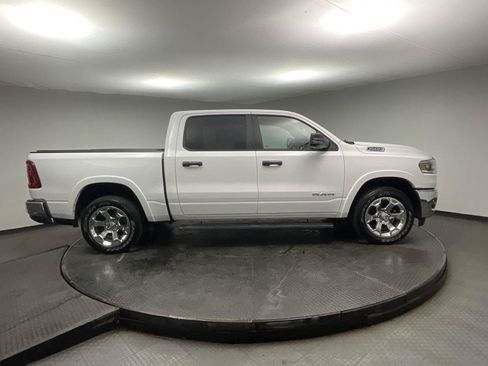 Used 2025 RAM 1500 Big Horn AWD/4WD image 9