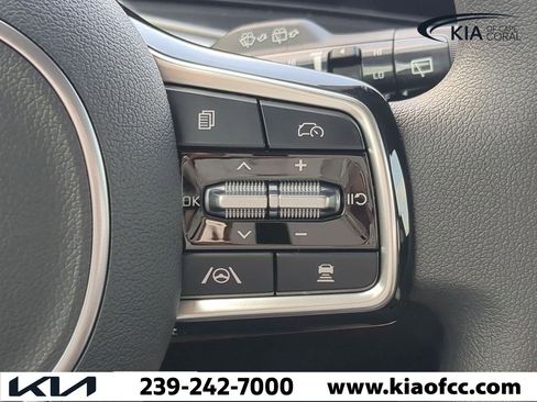 New 2025 Kia Sorento LX image 23