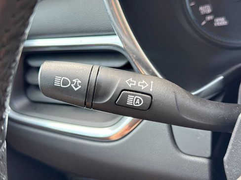 Used 2019 Chevrolet Equinox LT AWD/4WD image 25