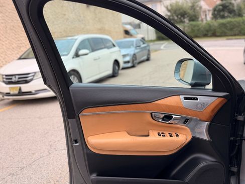 Used 2019 Volvo XC90 T6 Inscription w/ Advanced Package AWD/4WD image 12