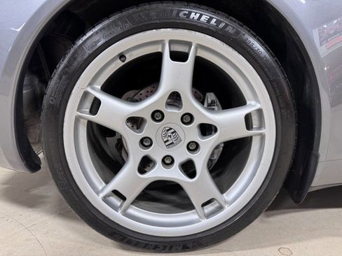 Used 2005 Porsche 911 Carrera RWD image 40
