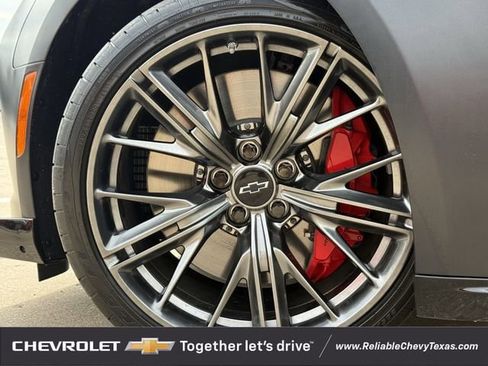 Used 2024 Chevrolet Camaro ZL1 RWD image 10