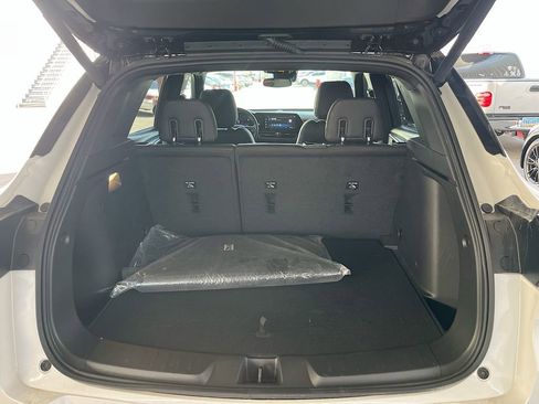 Used 2025 Chevrolet TrailBlazer RS w/ Convenience Package FWD image 26