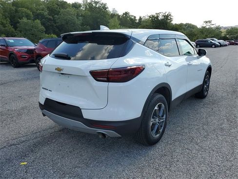 Used 2023 Chevrolet Blazer LT image 4