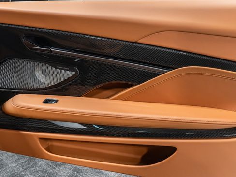 Used 2025 Aston Martin Vanquish image 61