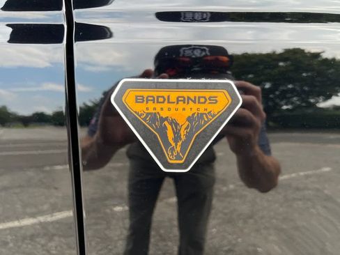 Used 2025 Ford Bronco Badlands AWD/4WD image 41