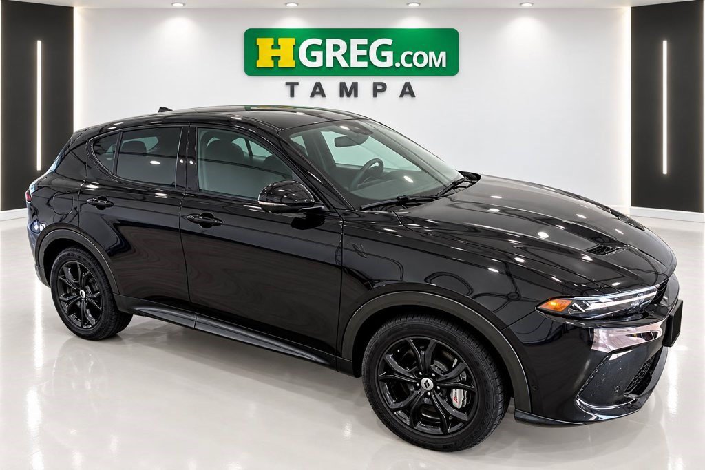 Used 2024 Dodge Hornet R/T w/ Tech Pack w/o Parking AWD/4WD image 4