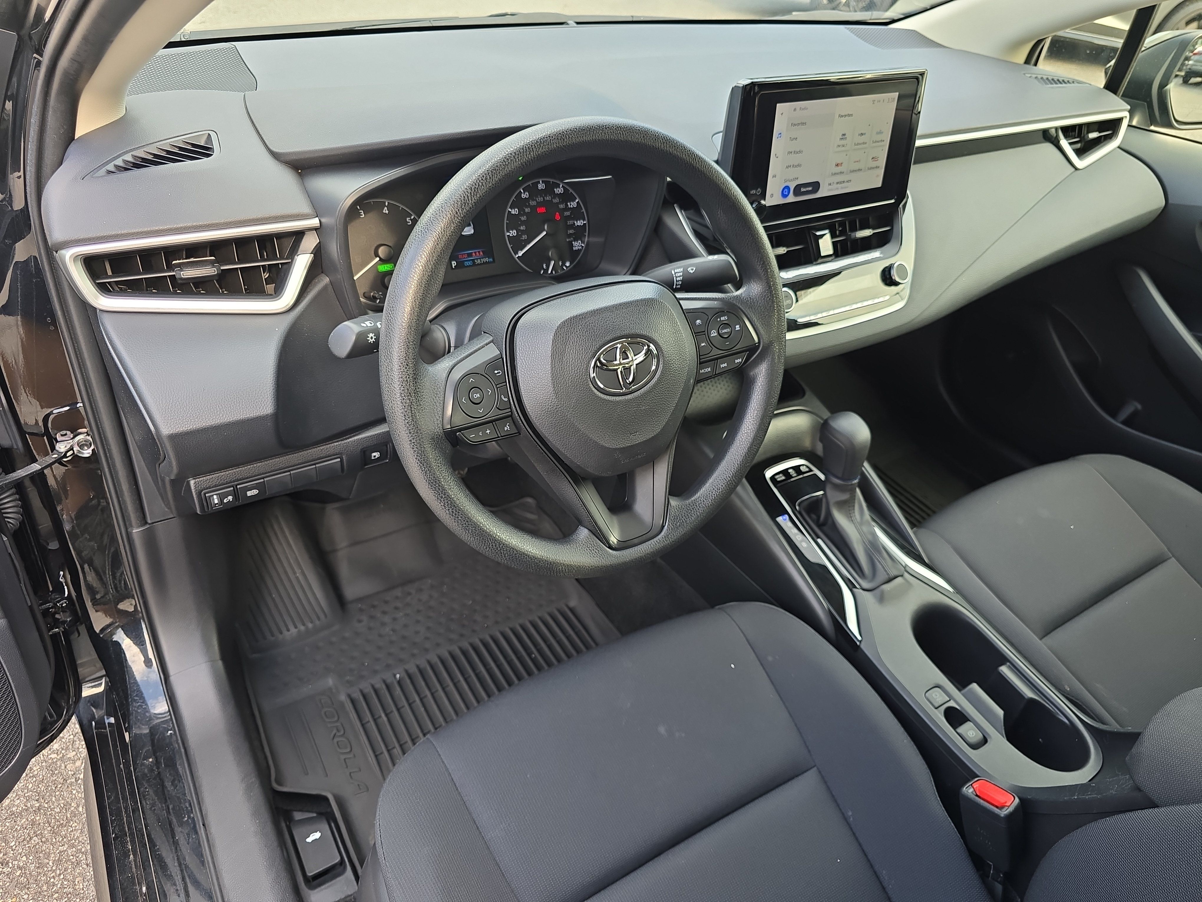 Used 2023 Toyota Corolla LE FWD image 15