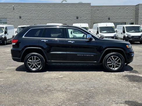 Used 2021 Jeep Grand Cherokee Limited AWD/4WD image 2