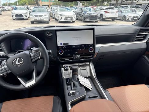 Certified 2026 Lexus GX 550 w/ Accessory Package (2T) AWD/4WD image 19