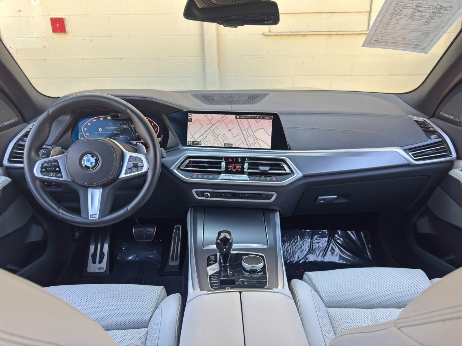 Used 2023 BMW X5 sDrive40i w/ M Sport Package RWD image 14
