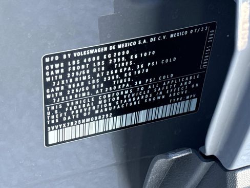 Used 2022 Volkswagen Taos SE image 30