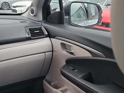 Used 2019 Honda Pilot EX-L image 4