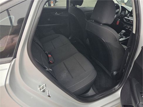 Used 2021 Kia Forte LXS FWD image 25