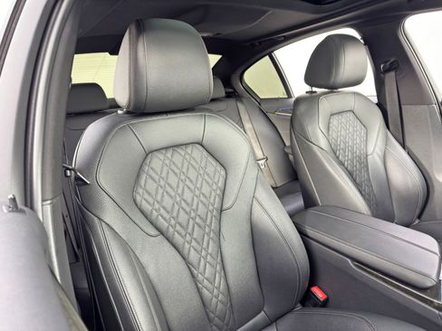 Used 2021 BMW 540i w/ M Sport Package image 40