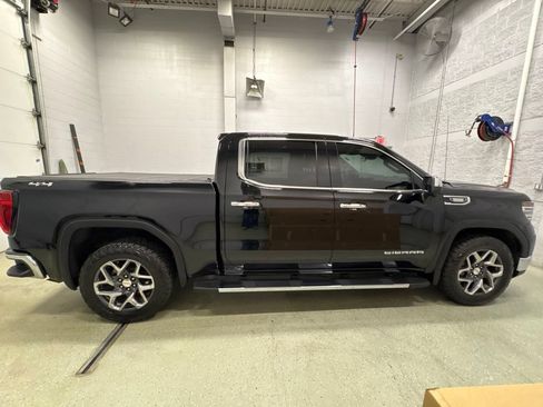 Used 2024 GMC Sierra 1500 SLT w/ SLT Convenience Package AWD/4WD image 3