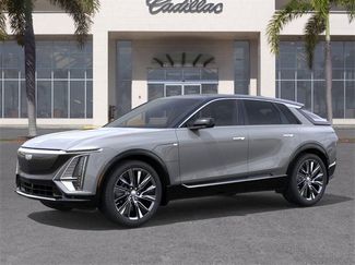 New 2025 Cadillac Lyriq Luxury video 2