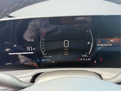 Used 2024 Cadillac XT4 Premium Luxury FWD image 12