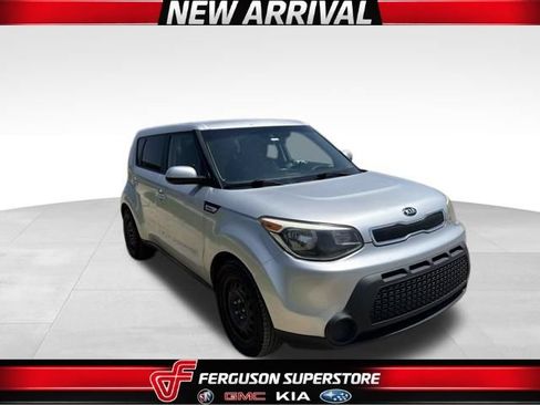 Used 2015 Kia Soul FWD image 1