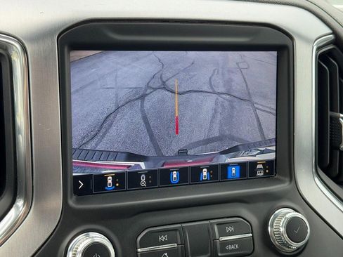 Used 2023 GMC Sierra 2500 SLT w/ SLT Premium Package image 24