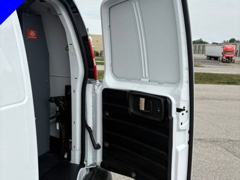 New 2026 Chevrolet Express 2500 w/ Driver Convenience Package RWD image 6