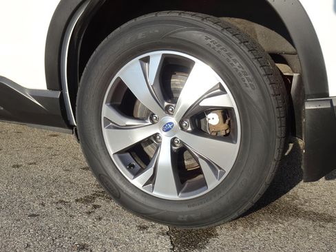 Used 2019 Subaru Ascent Premium image 24