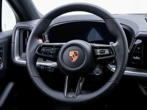 New 2026 Porsche Cayenne S image 12