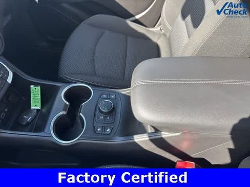 Certified 2024 GMC Terrain SLE w/ Driver Convenience Package image 22