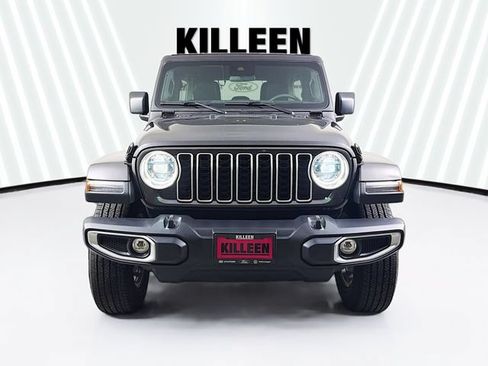 Used 2025 Jeep Wrangler Unlimited Sahara w/ Safety Group AWD/4WD image 2