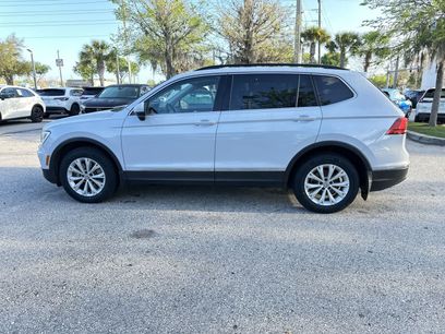 Used 2018 Volkswagen Tiguan SE w/ Panoramic Sunroof Package