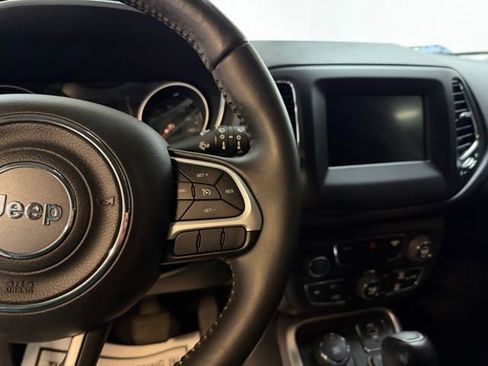 Used 2019 Jeep Compass Latitude image 21