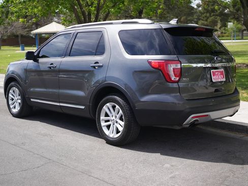 Used 2016 Ford Explorer XLT w/ Equipment Group 201A FWD image 6