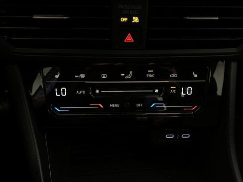 New 2025 Volkswagen Jetta SE image 22