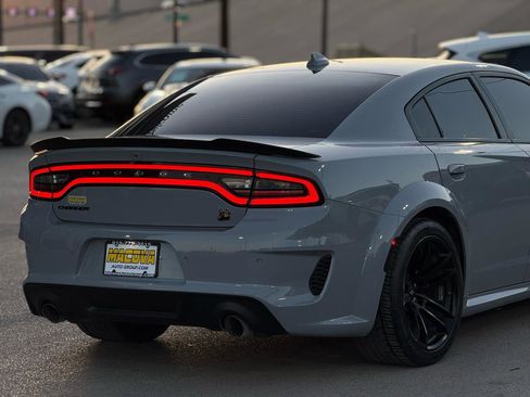 Used 2022 Dodge Charger Scat Pack RWD image 9