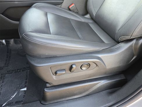 Used 2023 Chevrolet Tahoe LT image 11